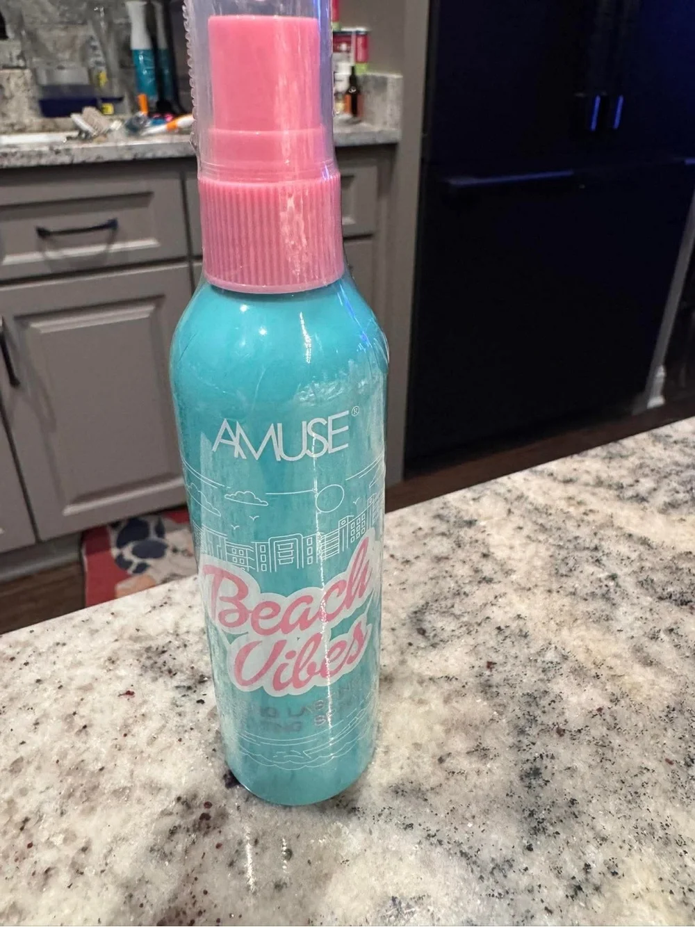 Muse Beach Vibes Long-Lasting Setting Spray - Turquoise & Pink